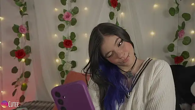 cutee_andrea – Naživo chatovacia miestnosť