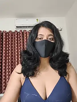 Cute-Maanvi Adlı Modelin Canlı Sohbet Odası