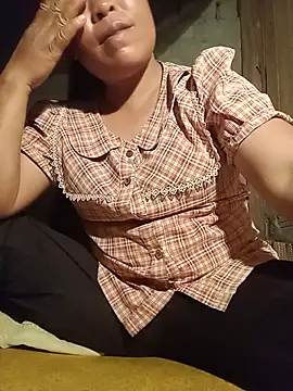 Ip34 Adlı Modelin Canlı Sohbet Odası