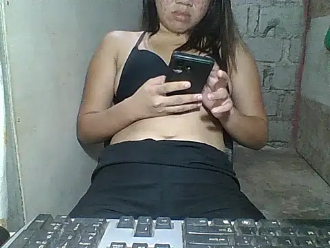 Skinny_PinayGirljust18 Live Chatraum