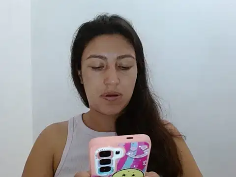 SarahFriendly Adlı Modelin Canlı Sohbet Odası