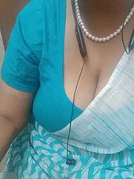 Reshma-09 Adlı Modelin Canlı Sohbet Odası
