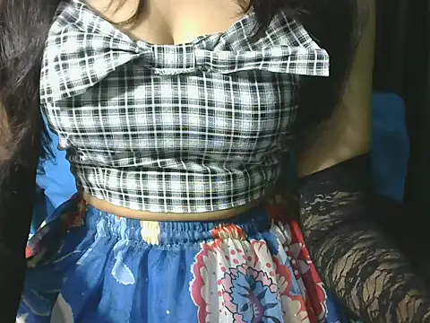 sheetal-sheetal95 Adlı Modelin Canlı Sohbet Odası