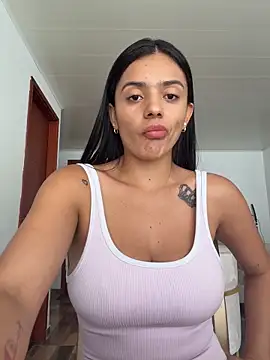 غرفة دردشة Pau_9 المباشرة