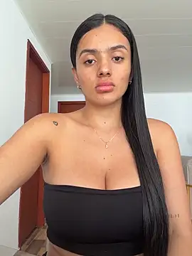 Pau_9 élő chatszobája