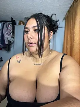 Živá chatovací místnost Nicky-222