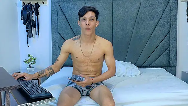 Chat soba uživo modela ZafiroAndFlynn