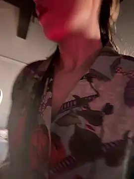 Sala de chat ao vivo de DahliaVonLure