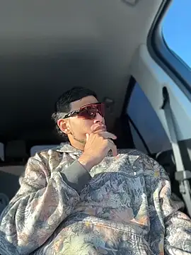 חדר צ'אט בשידור חי של StrokingDaddy4