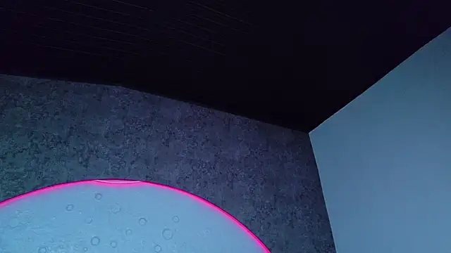 Sala de chat ao vivo de ReinaChloe