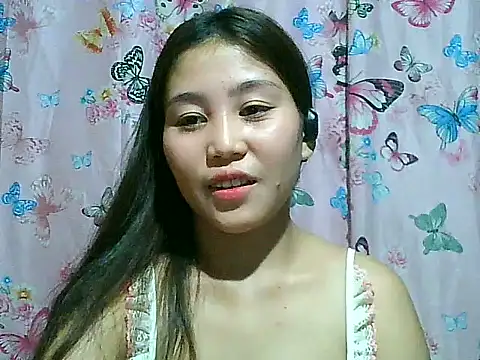 Živá chatovací místnost SexyAsianPussy4u