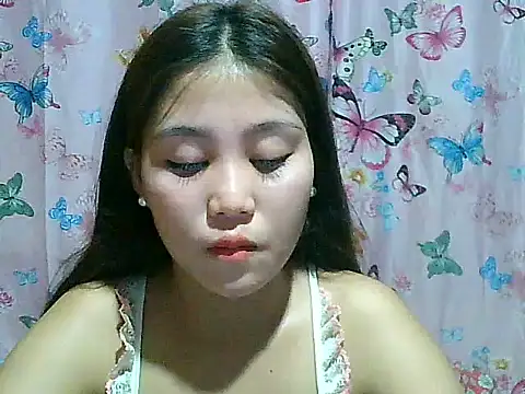 SexyAsianPussy4u Cameră chat live