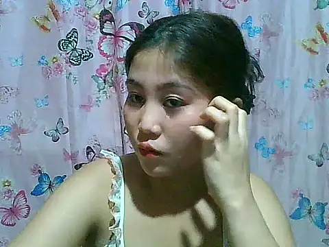 SexyAsianPussy4u Adlı Modelin Canlı Sohbet Odası