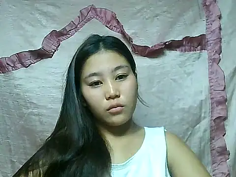 SexyAsianPussy4u's Live Chat Room