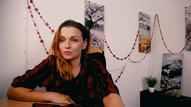 PeppyMia's Live Chat Room
