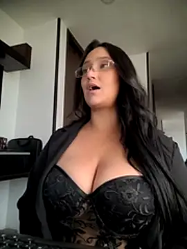 Esmeralda333 Cameră chat live