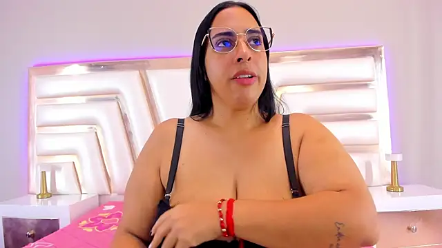 Sala de chat ao vivo de GeminisClark