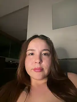חדר צ'אט בשידור חי של AMORINHA_S2_