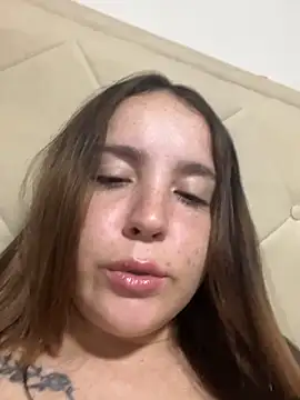 AMORINHA_S2_ élő chatszobája