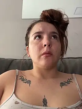 AMORINHA_S2_'s Live Chat Room