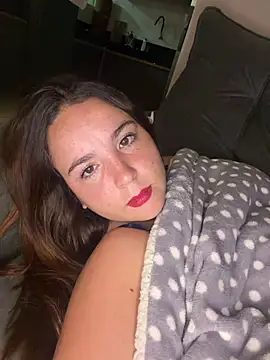 AMORINHA_S2_ Cameră chat live