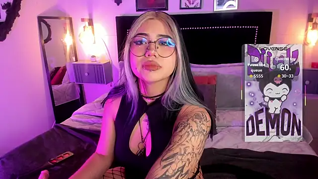 pinkk_deemon: онлайн-чат