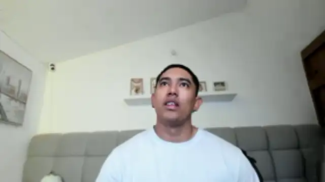 Chat soba uživo modela erotic_sins