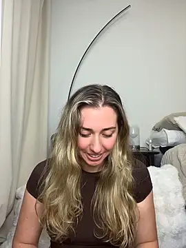 Aussielulu Adlı Modelin Canlı Sohbet Odası