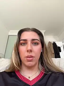 Aussielulu Adlı Modelin Canlı Sohbet Odası