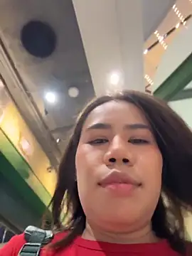 Kath_C Adlı Modelin Canlı Sohbet Odası