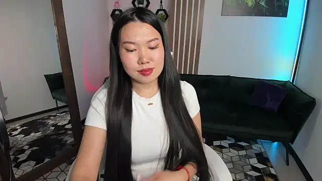 LunaPurrr чат на живо