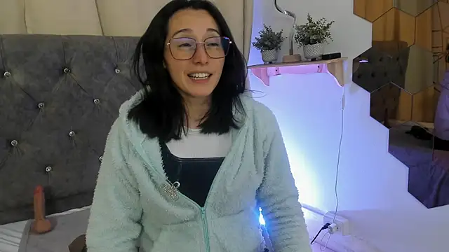 Pokój czatu na żywo – Ginevra_esposito