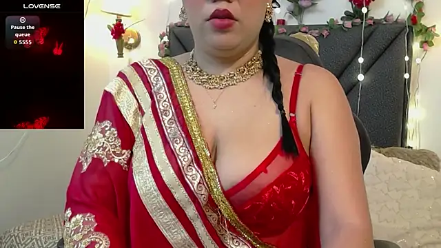 IndraKaur_ Adlı Modelin Canlı Sohbet Odası