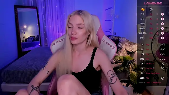 AnyaTaylor_ чат на живо