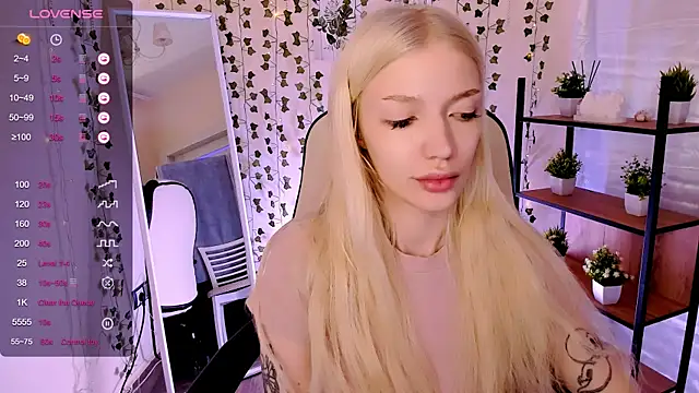 AnyaTaylor_ Cameră chat live