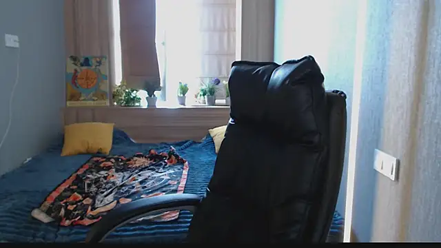 Mi-Amore Adlı Modelin Canlı Sohbet Odası