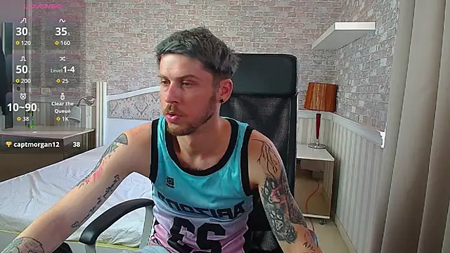 הופעת סקס קאם בשידור חי של JonahShaw