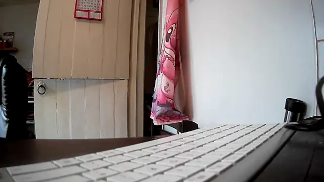playfulchell élő chatszobája