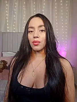 Amara_Black 실시간 채팅방