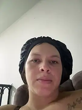 Živá chatovací místnost miacarrot