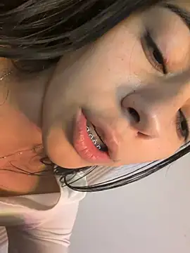 Lilybeeth élő chatszobája