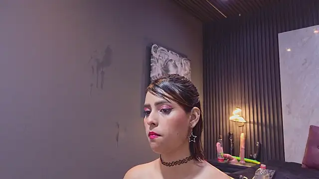 AuroraGray's Live Chat Room
