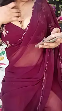 Živá chatovací místnost PRIYA_22