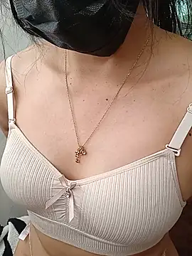 Scarlet-medina1's Live Chat Room