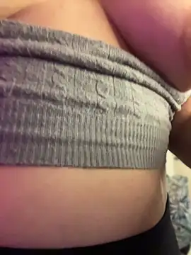 Chat ao vivo de Leyah__
