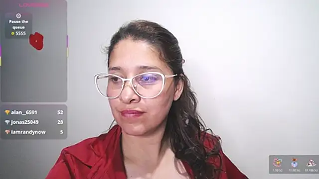 Alana_steel_1 Adlı Modelin Canlı Sohbet Odası