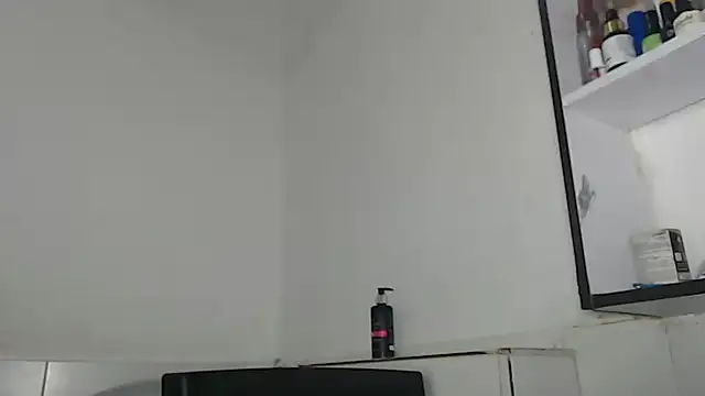 Chat soba uživo modela _yess_love_