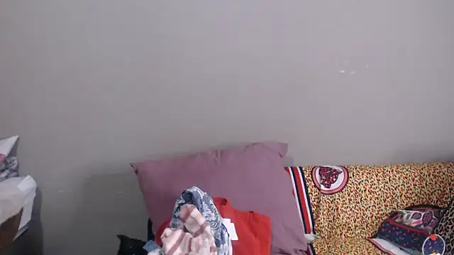 GrandBustyMelon – live chatrum