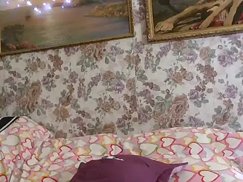 Živá chatovací místnost LustyyX