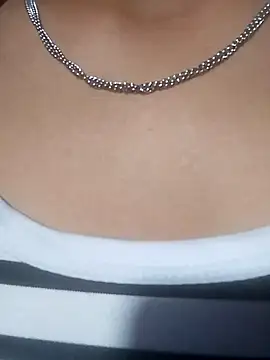 Živá chatovací místnost Ruaiuoi